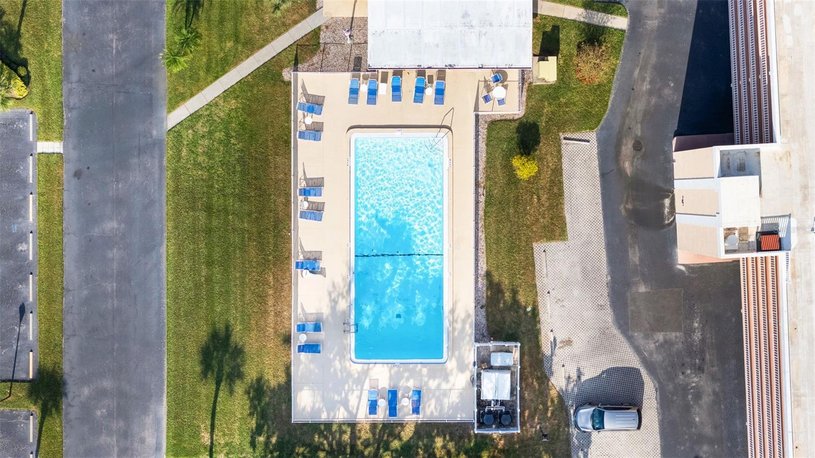 HARBOR GREENS AT YACHT CLUB ESTATES - Residential