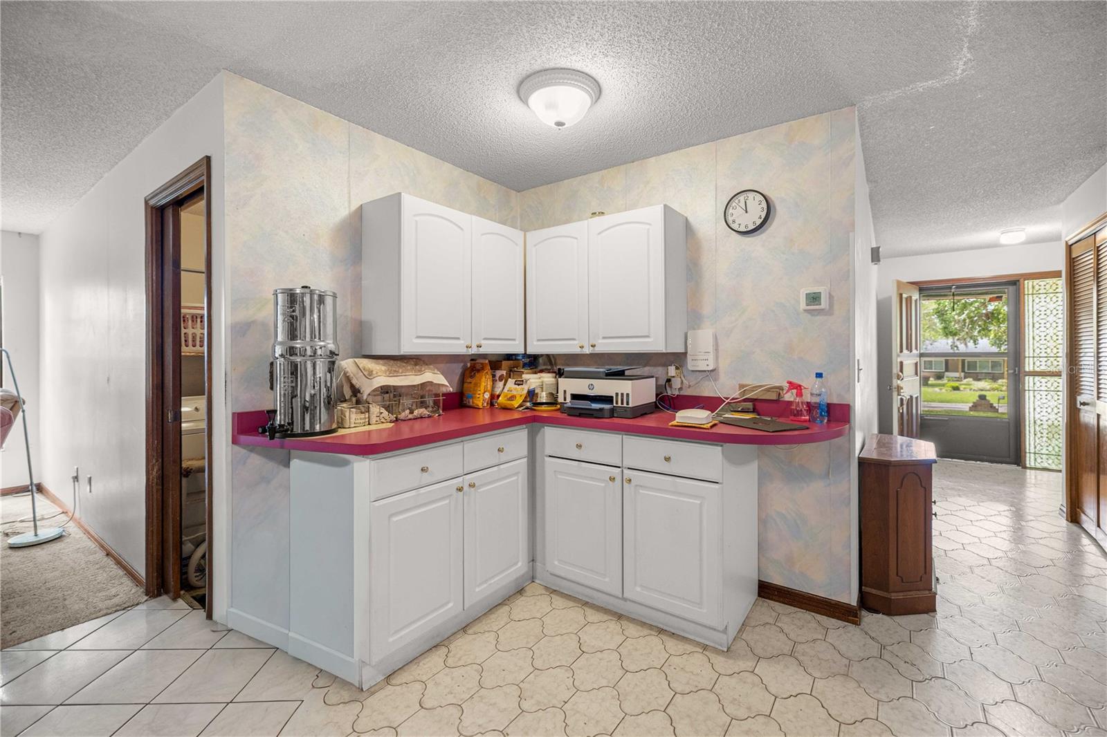 COUNTRY ESTATE - Residential