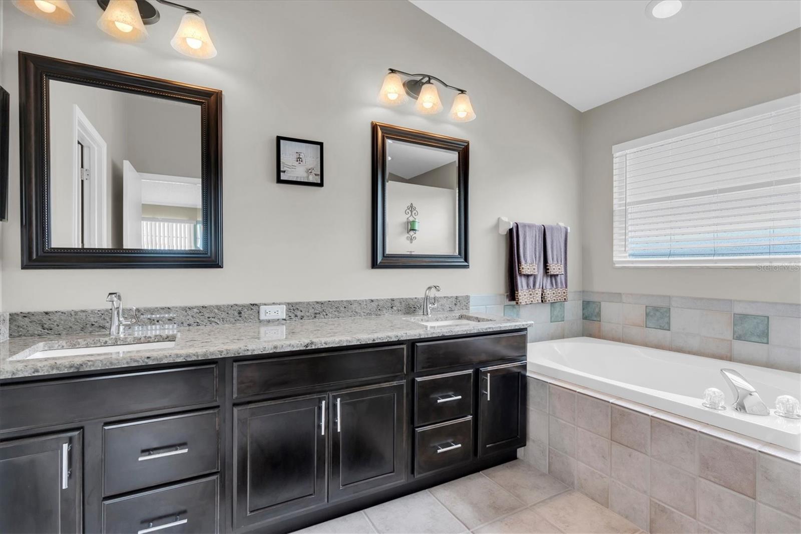 BRIDLEWOOD AT TARPON WOODS PH II - Residential