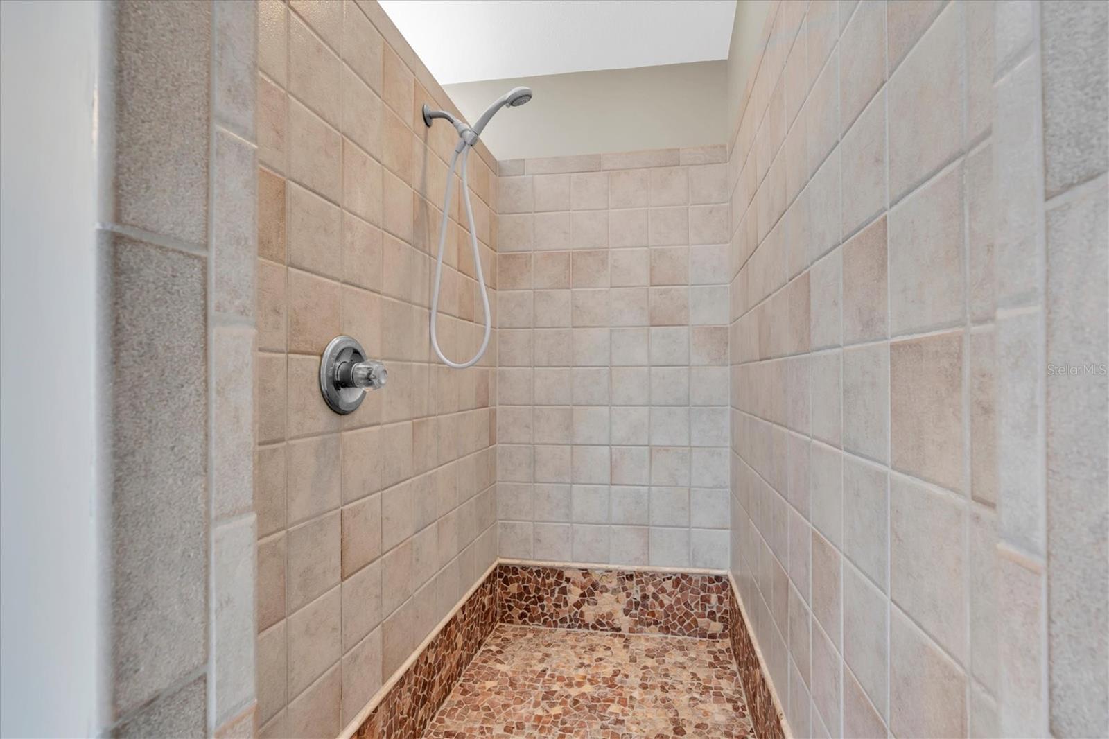 BRIDLEWOOD AT TARPON WOODS PH II - Residential