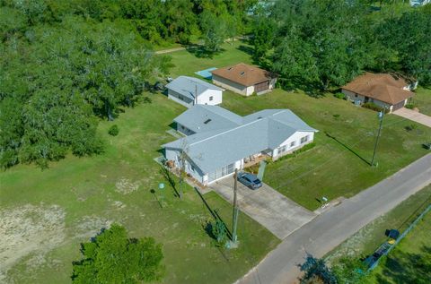 A home in FRUITLAND PARK