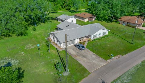 A home in FRUITLAND PARK