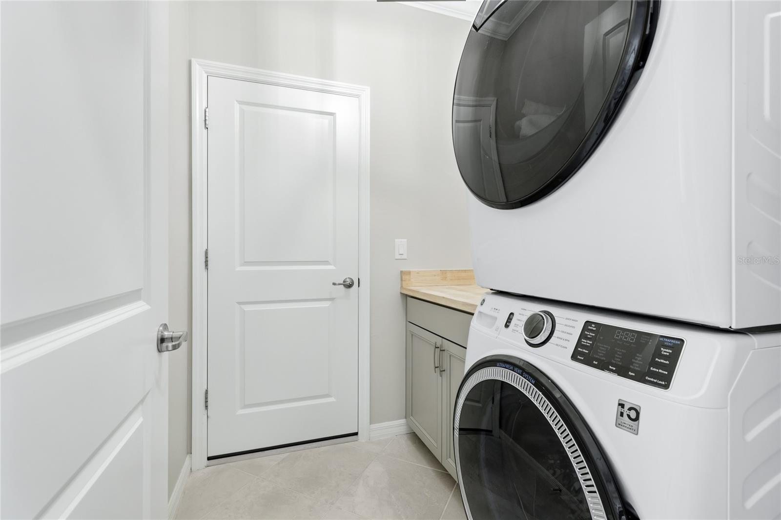 ANTIGUA AT WELLEN PARK - Residential