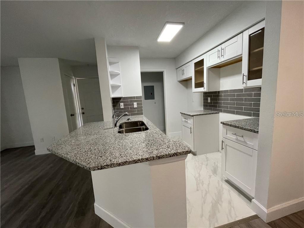 OASIS AT PEARL LAKE A CONDO - Residential Lease