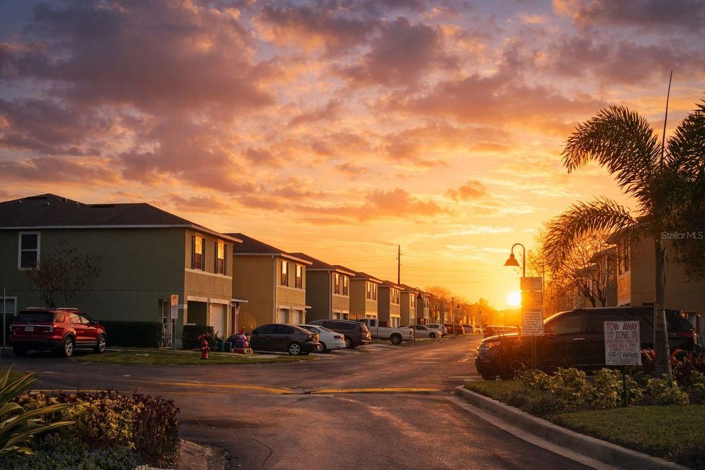 Photo of 572 Cresting Oak Circle #19, Orlando, FL 32824 (MLS # O6401922)