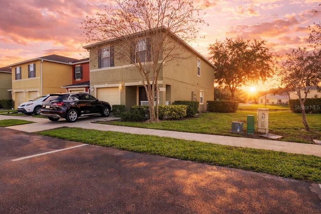 Photo of 572 Cresting Oak Circle #19, Orlando, FL 32824 (MLS # O6401922)