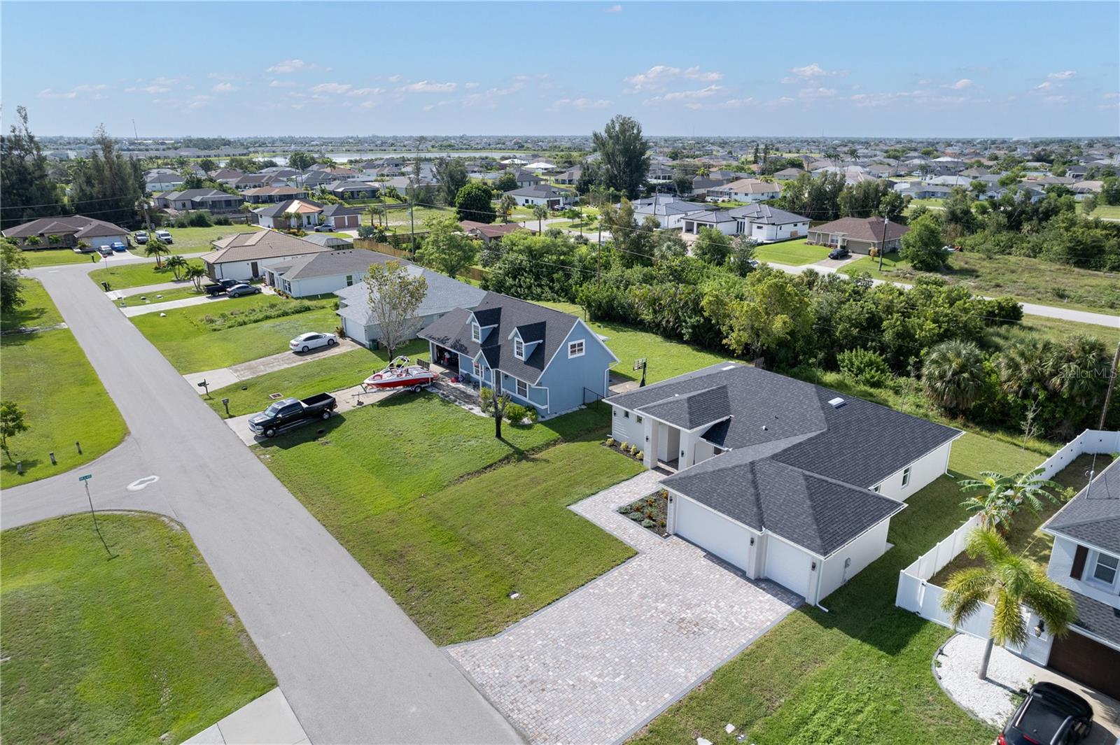 CAPE CORAL - Residential
