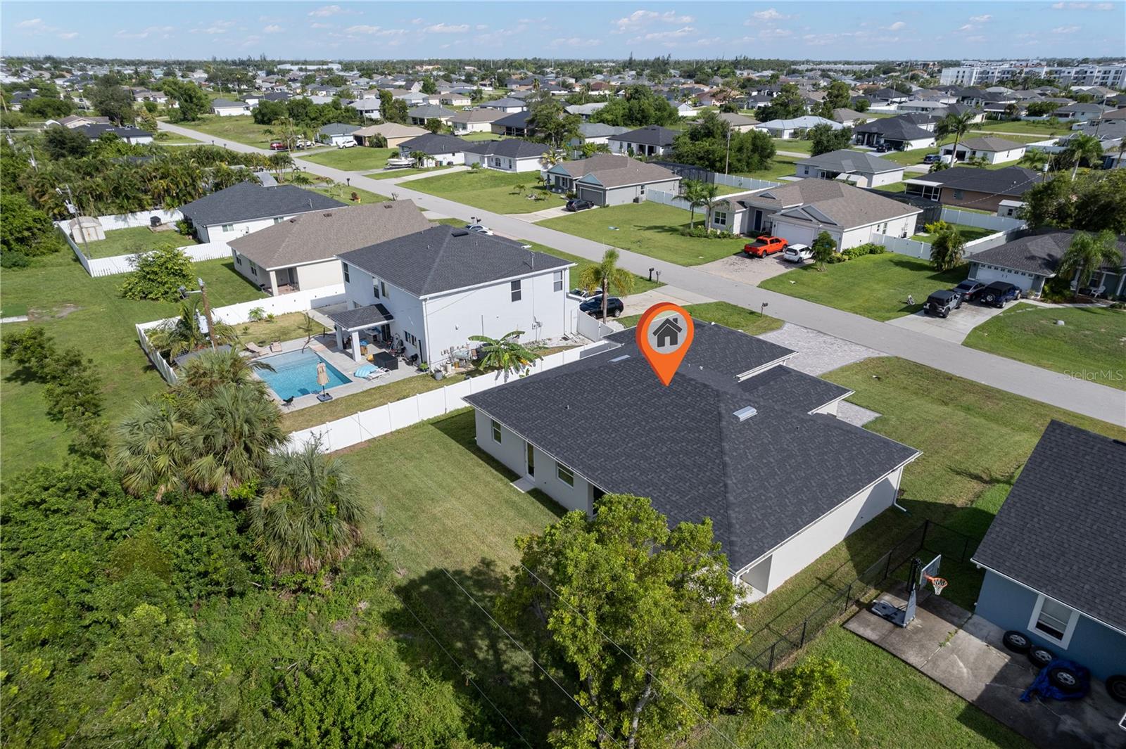 CAPE CORAL - Residential