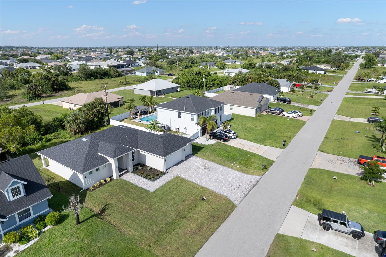 CAPE CORAL - Residential
