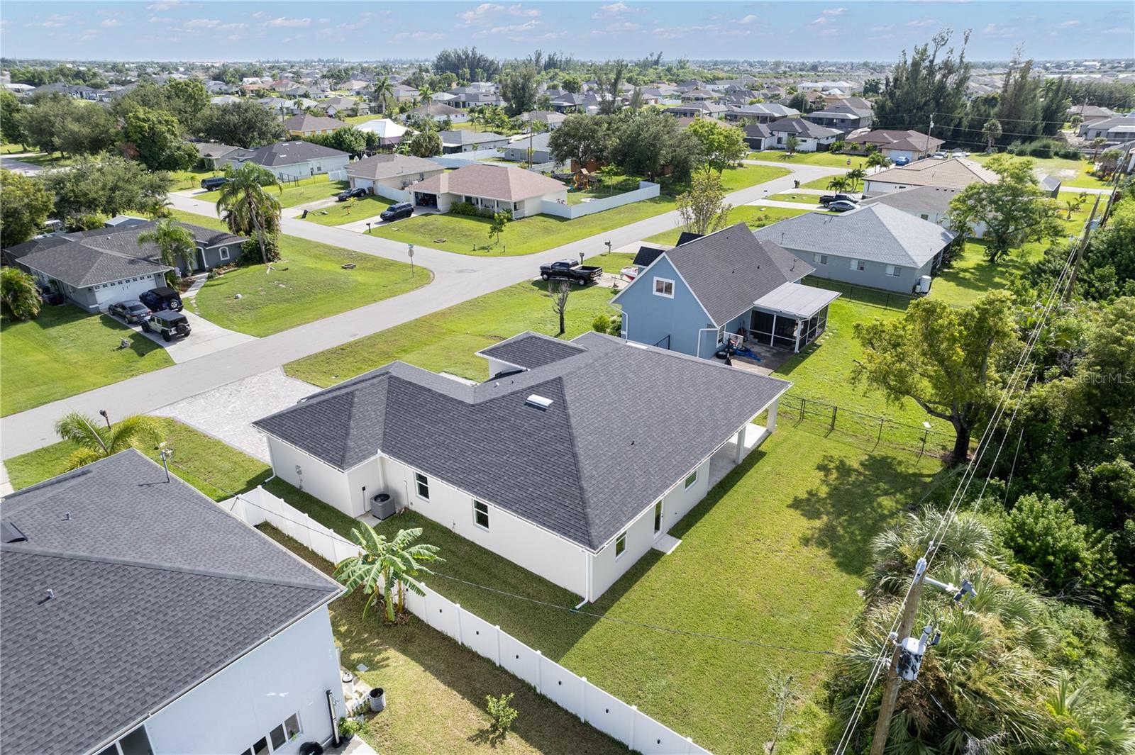 CAPE CORAL - Residential
