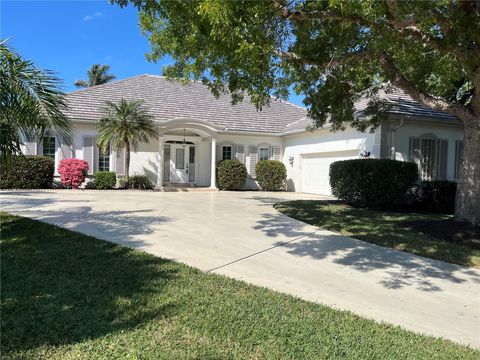 Photo of 20 Saint Croix Way, Englewood, FL 34223 (MLS # N6136727)