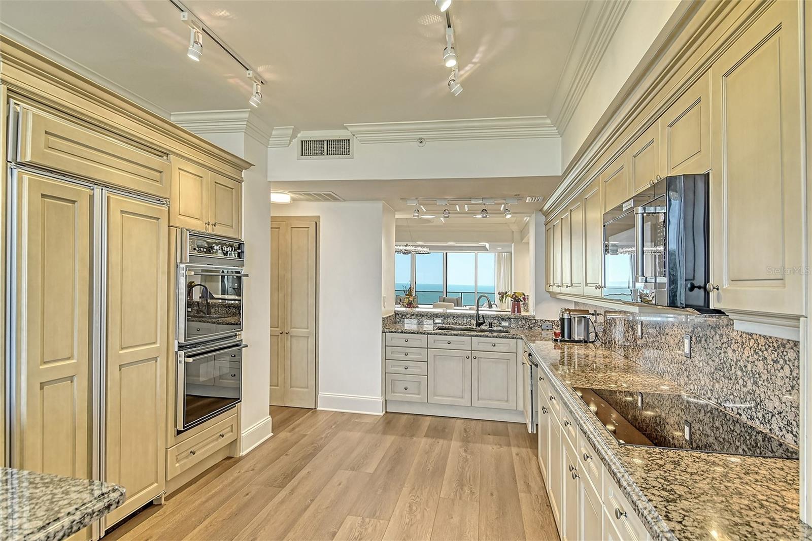 SANCTUARY III - Residential