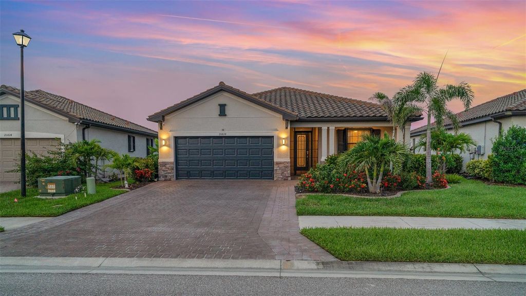 Photo of 20828 Cattail Boulevard, Venice, FL 34292 (MLS # TB8398943)