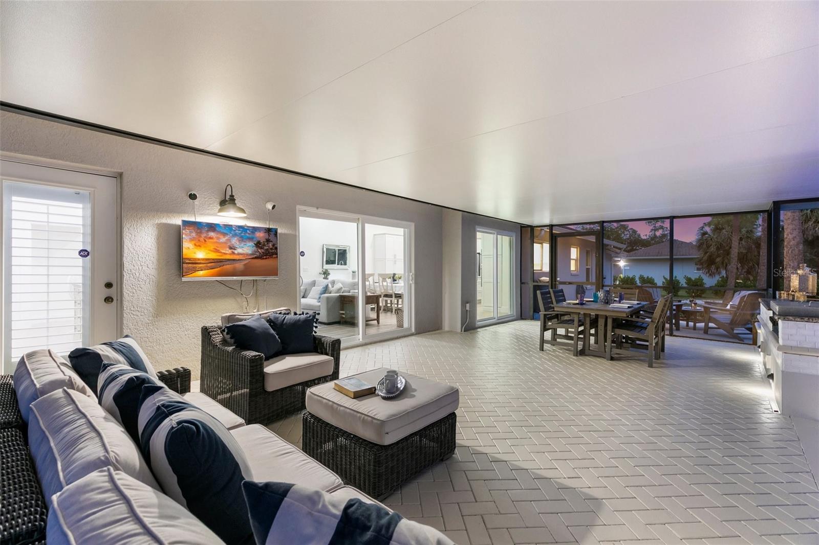 GOLDEN GATE ESTATE UNIT 194 - Residential