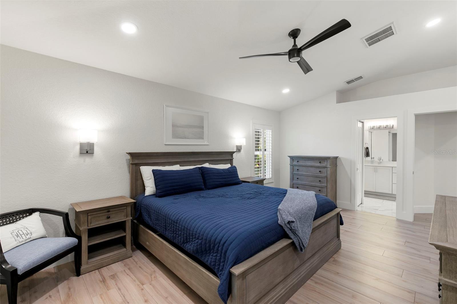 GOLDEN GATE ESTATE UNIT 194 - Residential