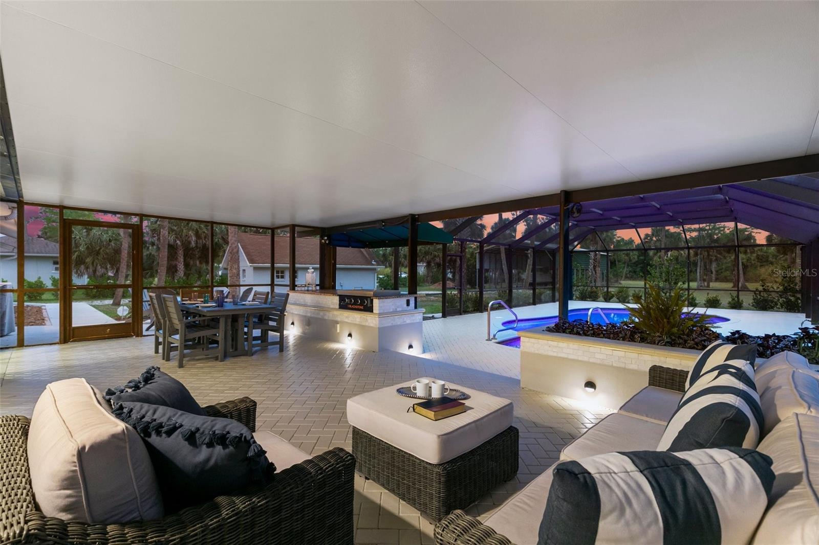 GOLDEN GATE ESTATE UNIT 194 - Residential