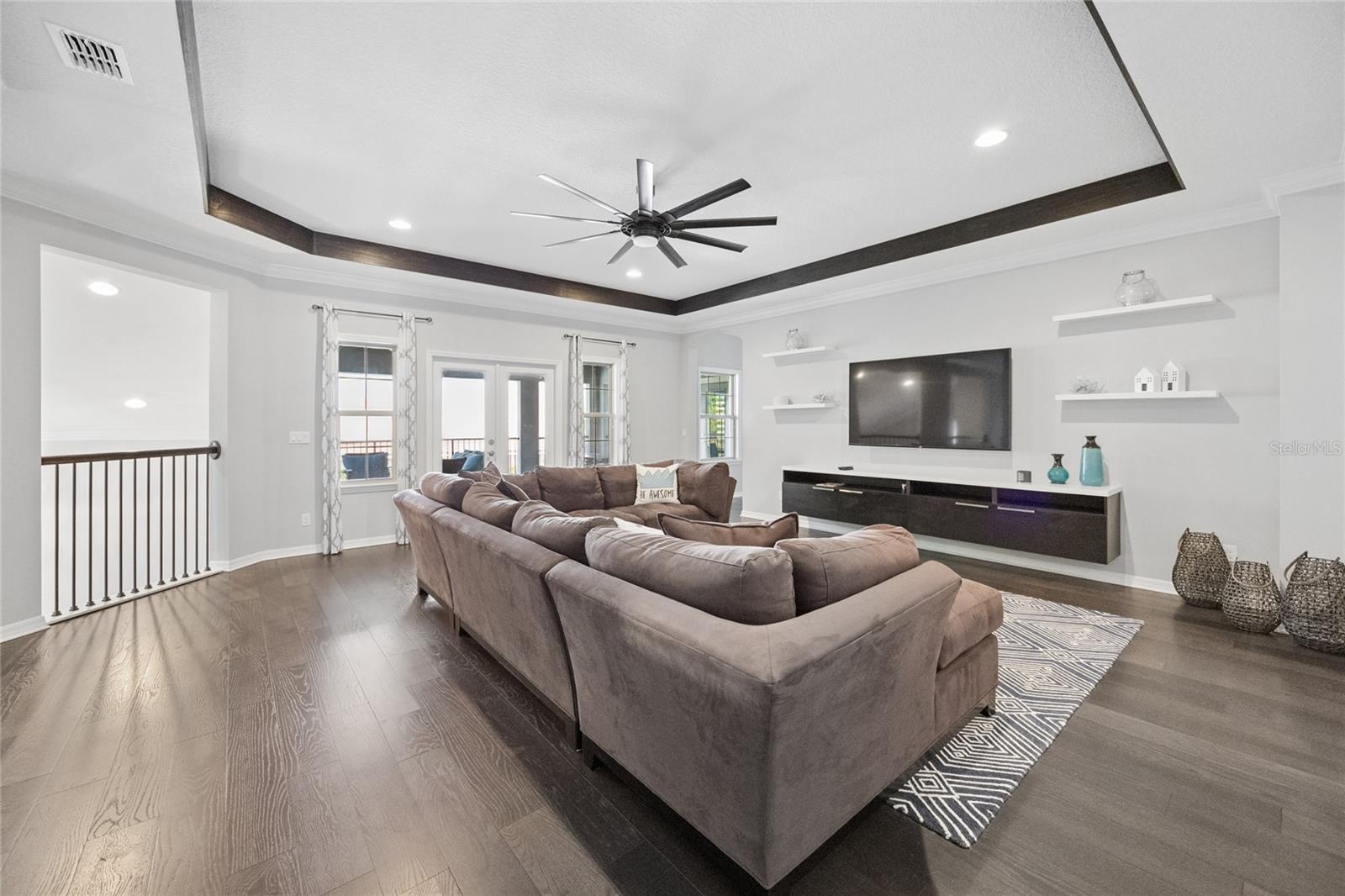 ESTANCIA/WINDERMERE - Residential