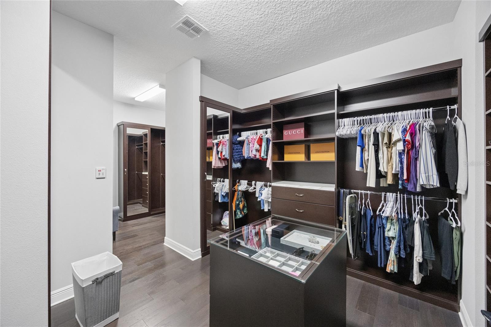 ESTANCIA/WINDERMERE - Residential