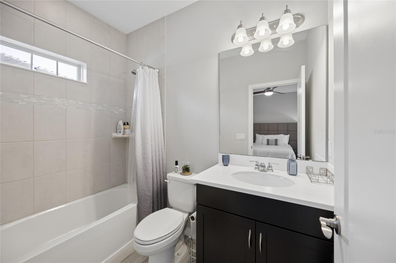 ESTANCIA/WINDERMERE - Residential