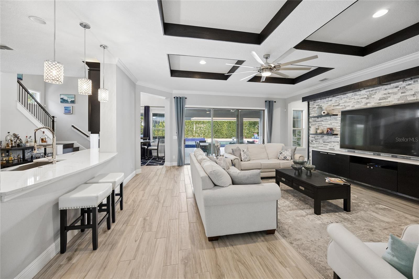 ESTANCIA/WINDERMERE - Residential