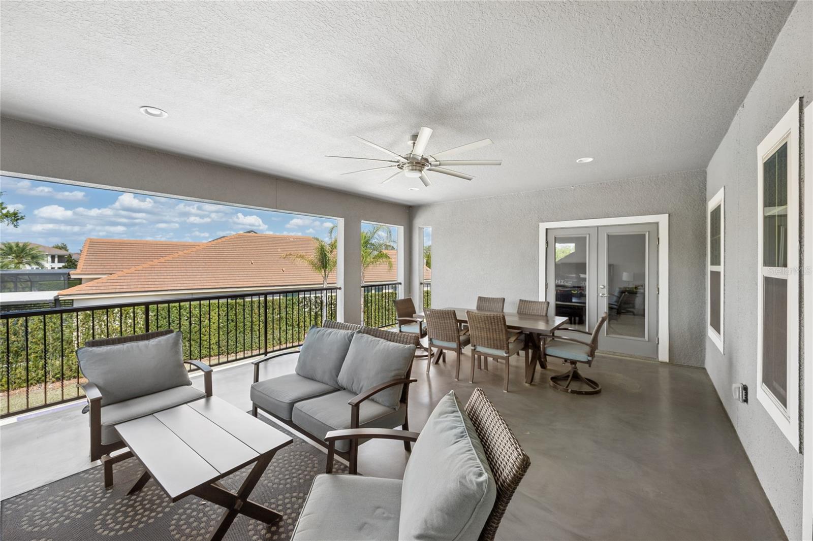 ESTANCIA/WINDERMERE - Residential