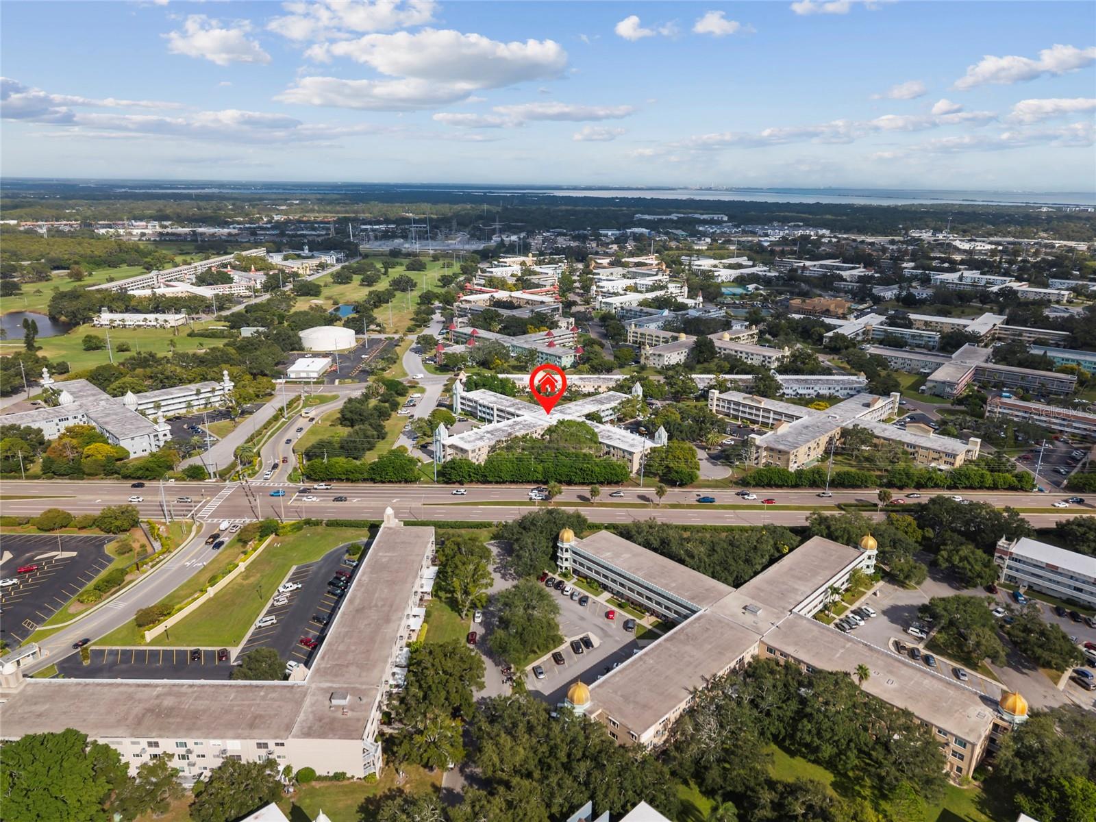 ON TOP OF THE WORLD - Residential