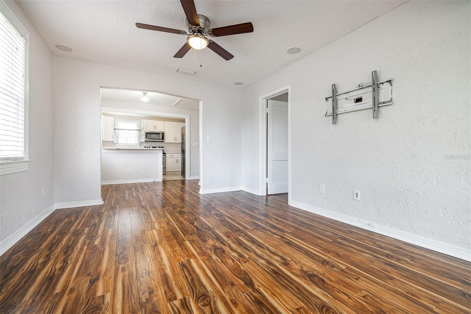 RIVERSIDE NORTH - Residential