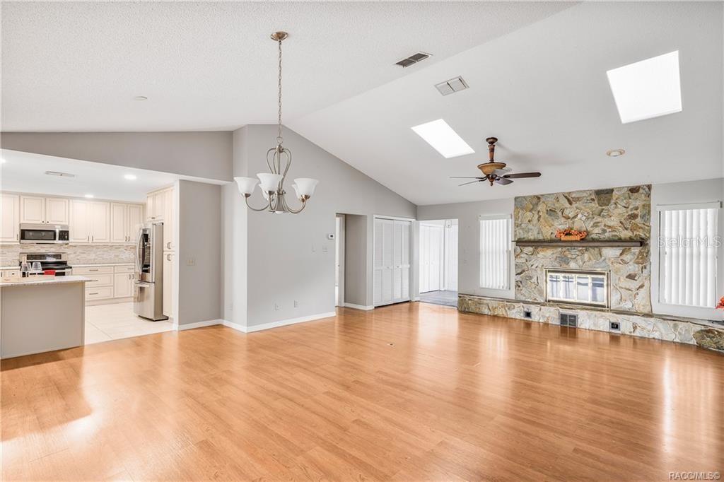 INVERNESS GOLF & COUNTRY CLUB ESTATES - Residential