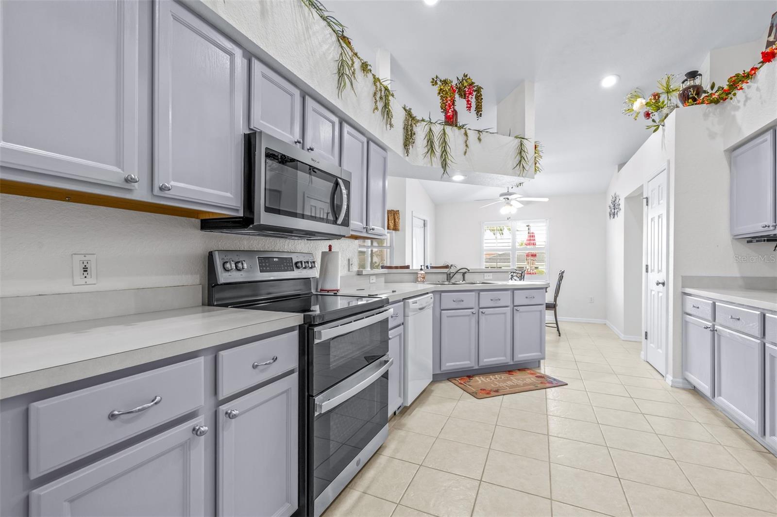 HUNTINGTON HILLS - Residential