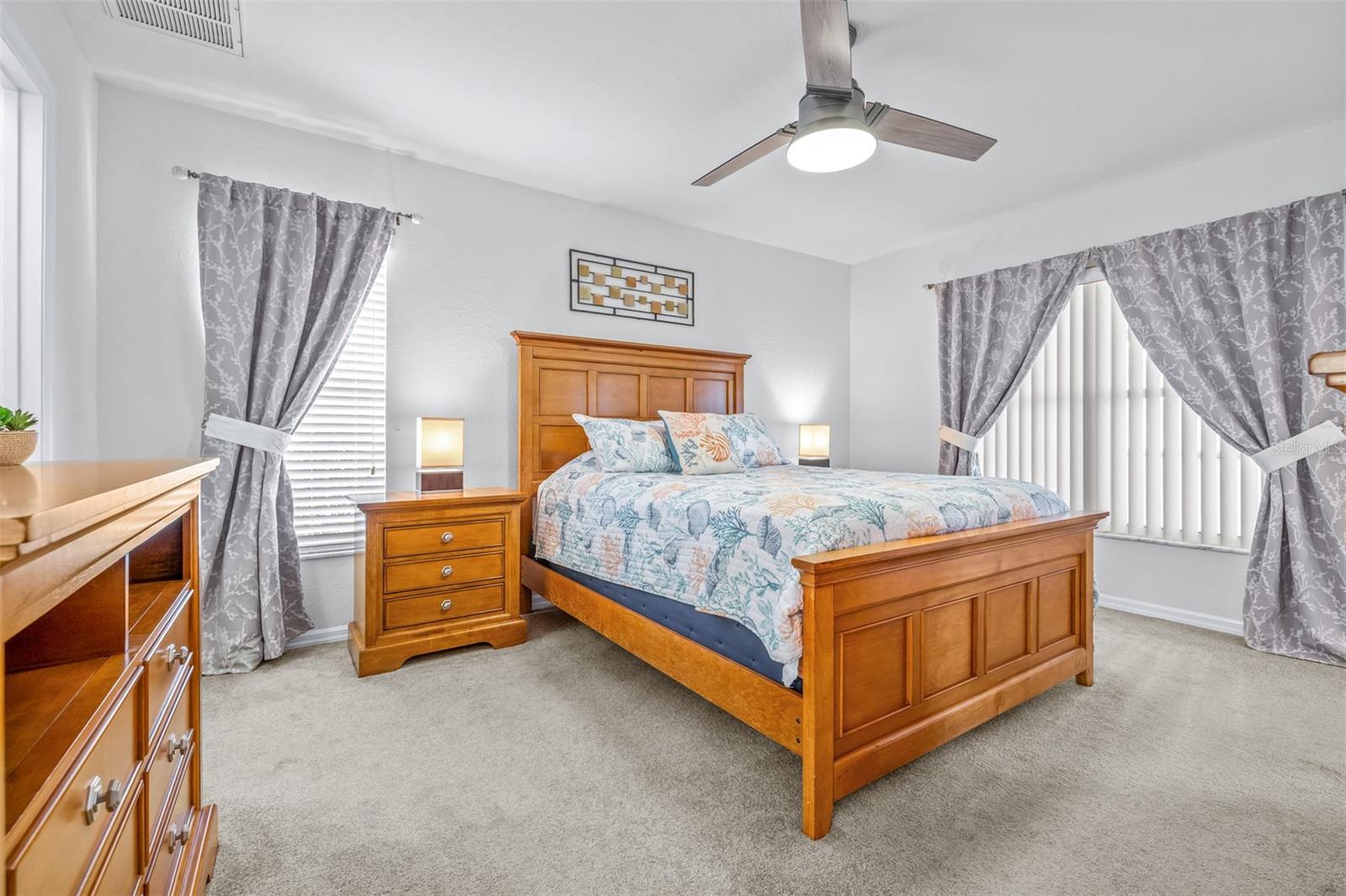 HUNTINGTON HILLS - Residential