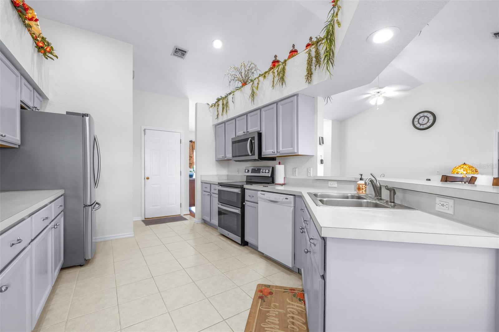HUNTINGTON HILLS - Residential