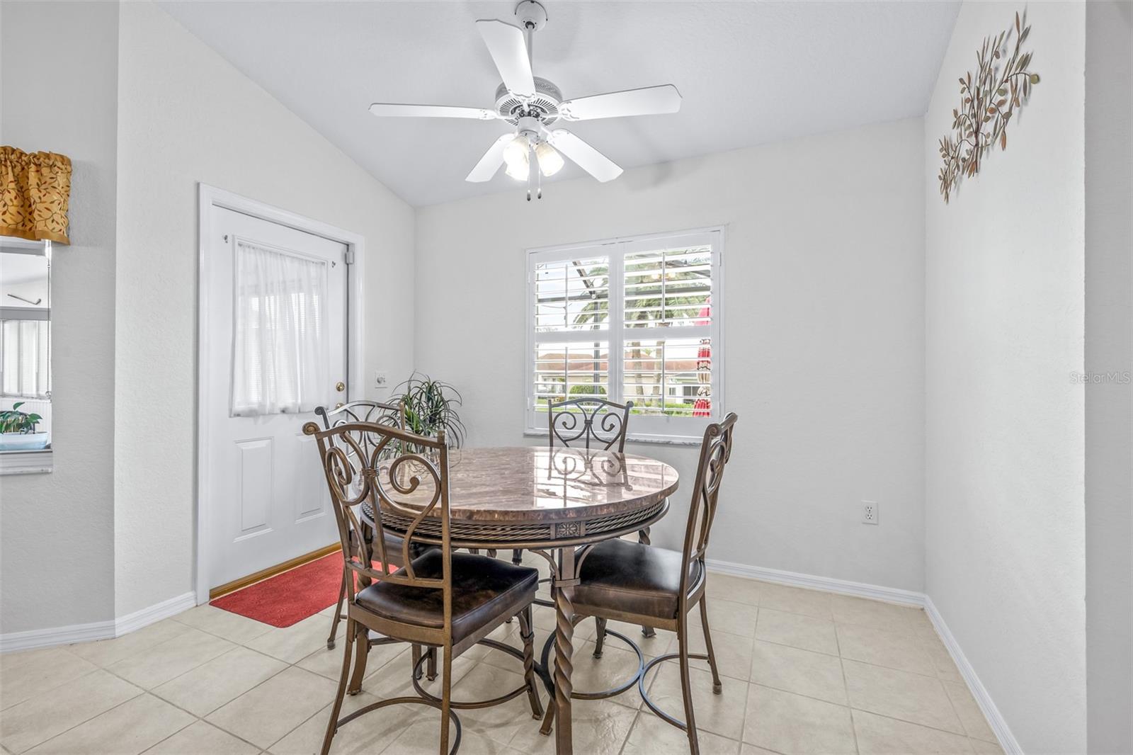 HUNTINGTON HILLS - Residential