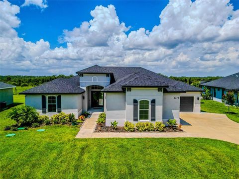 A home in WIMAUMA