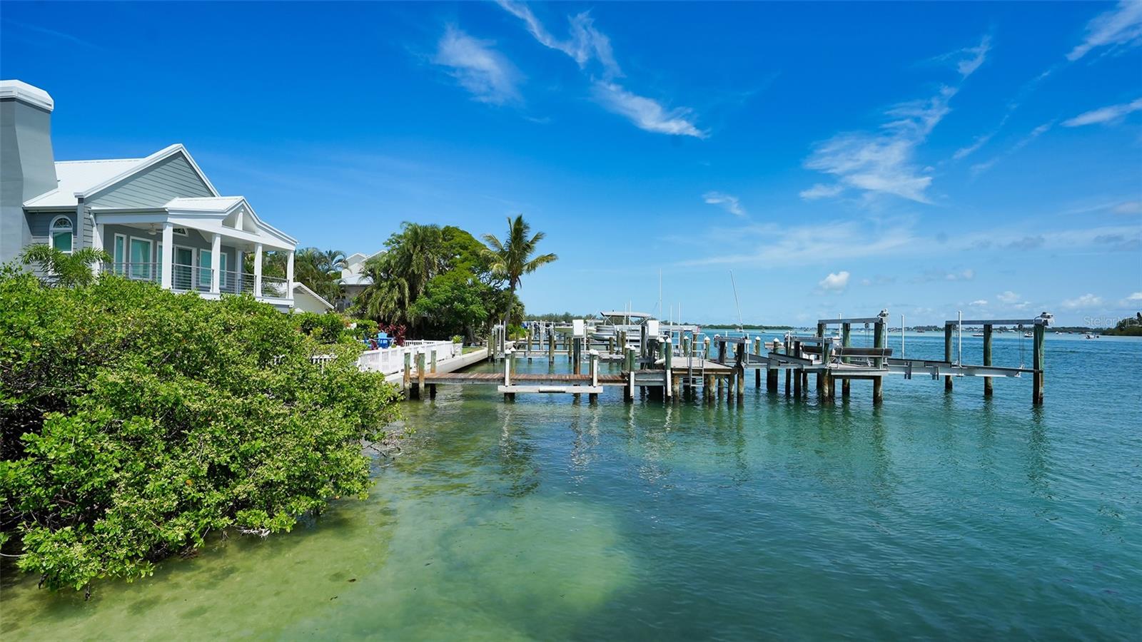 LONGBEACH ON LONGBOAT KEY - Residential
