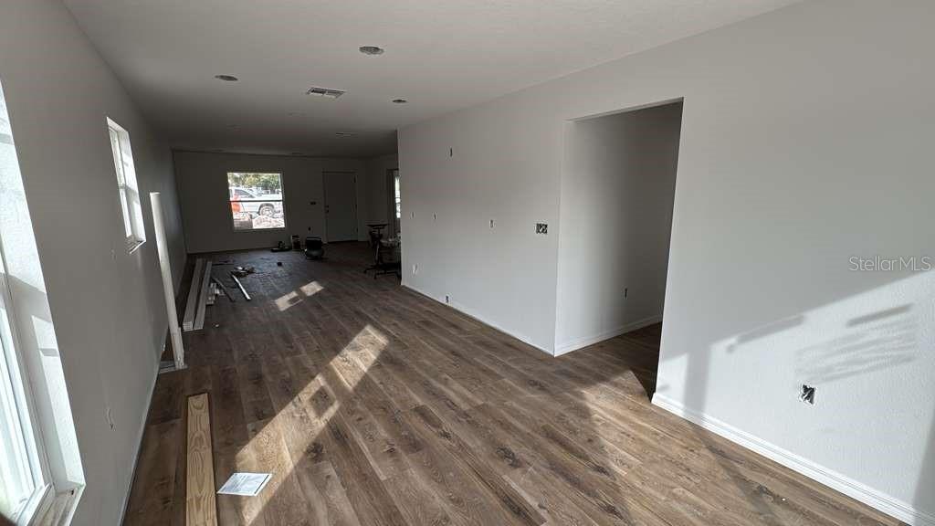 MAXWELLS C M SUB - Residential