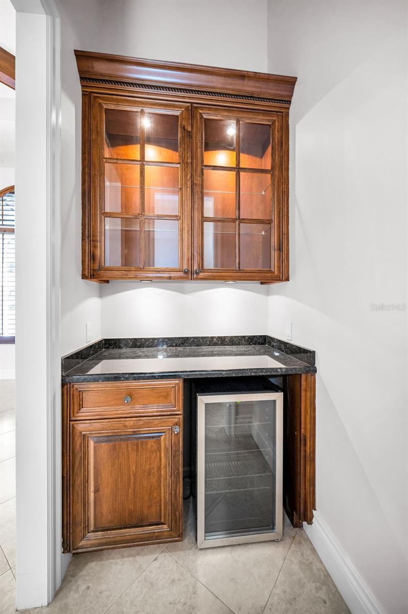 CHAMPIONS CLUB - Residential