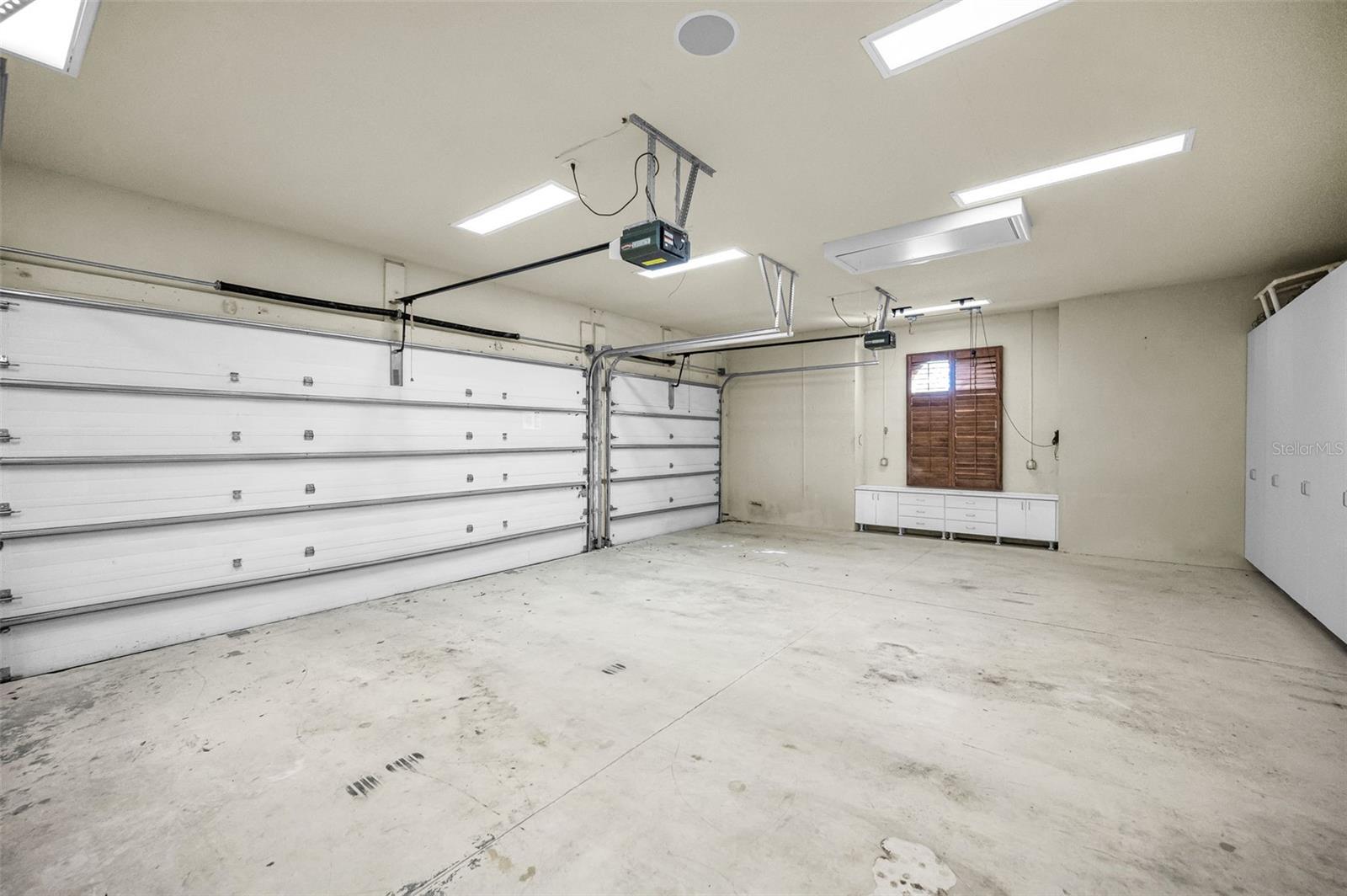 CHAMPIONS CLUB - Residential