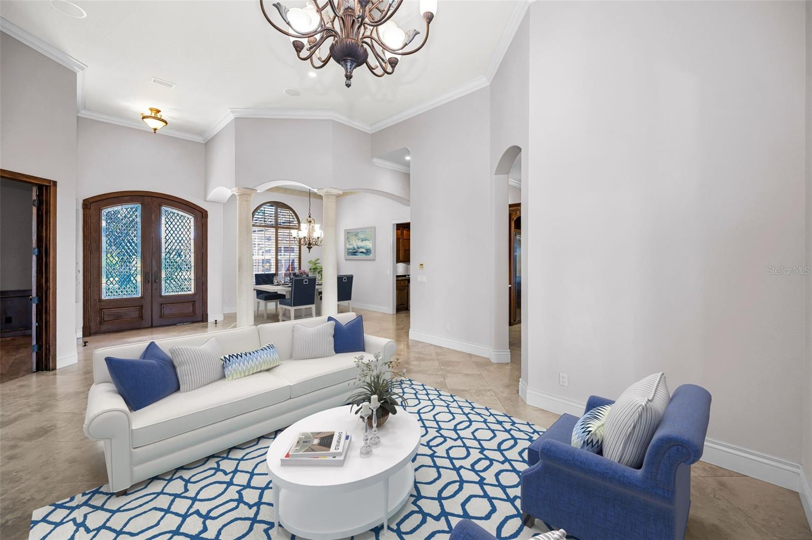 CHAMPIONS CLUB - Residential