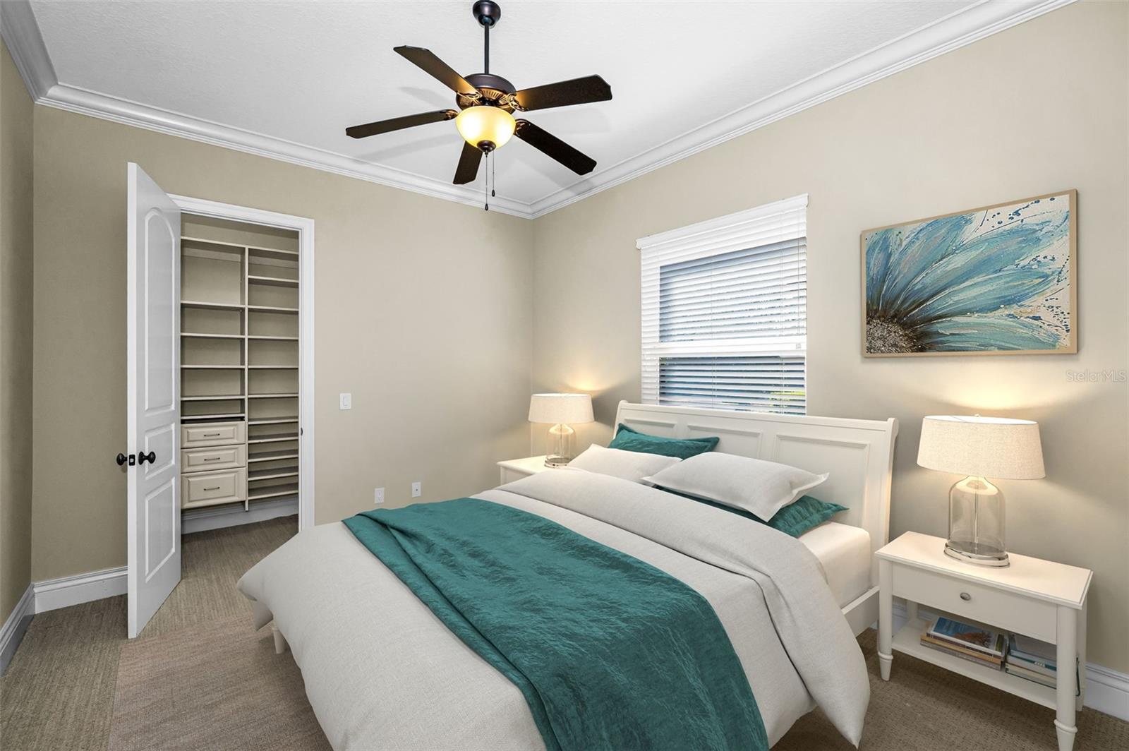 CHAMPIONS CLUB - Residential