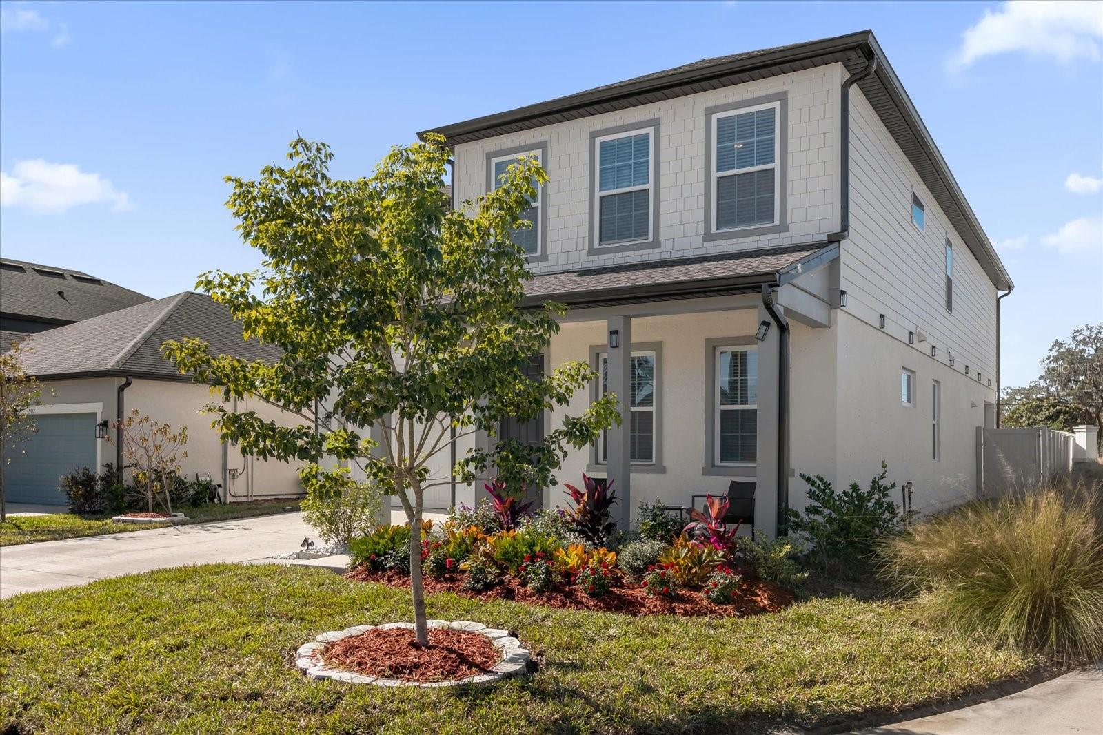 9118 WAVERLY WALK DRIVE