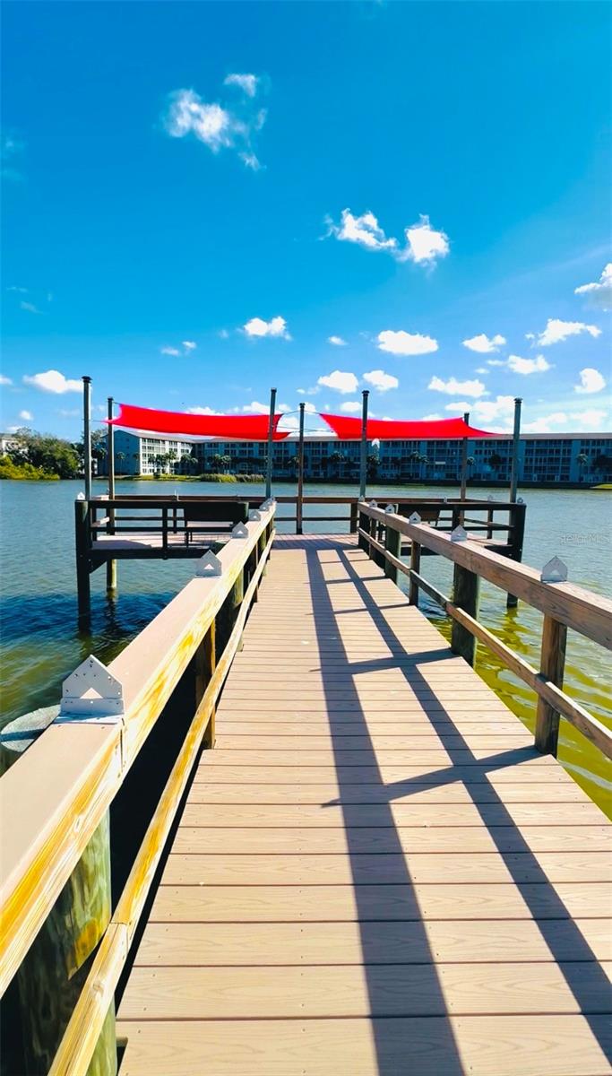 BAYSHORE ON THE LAKE APTS II SEC 3 - Residential