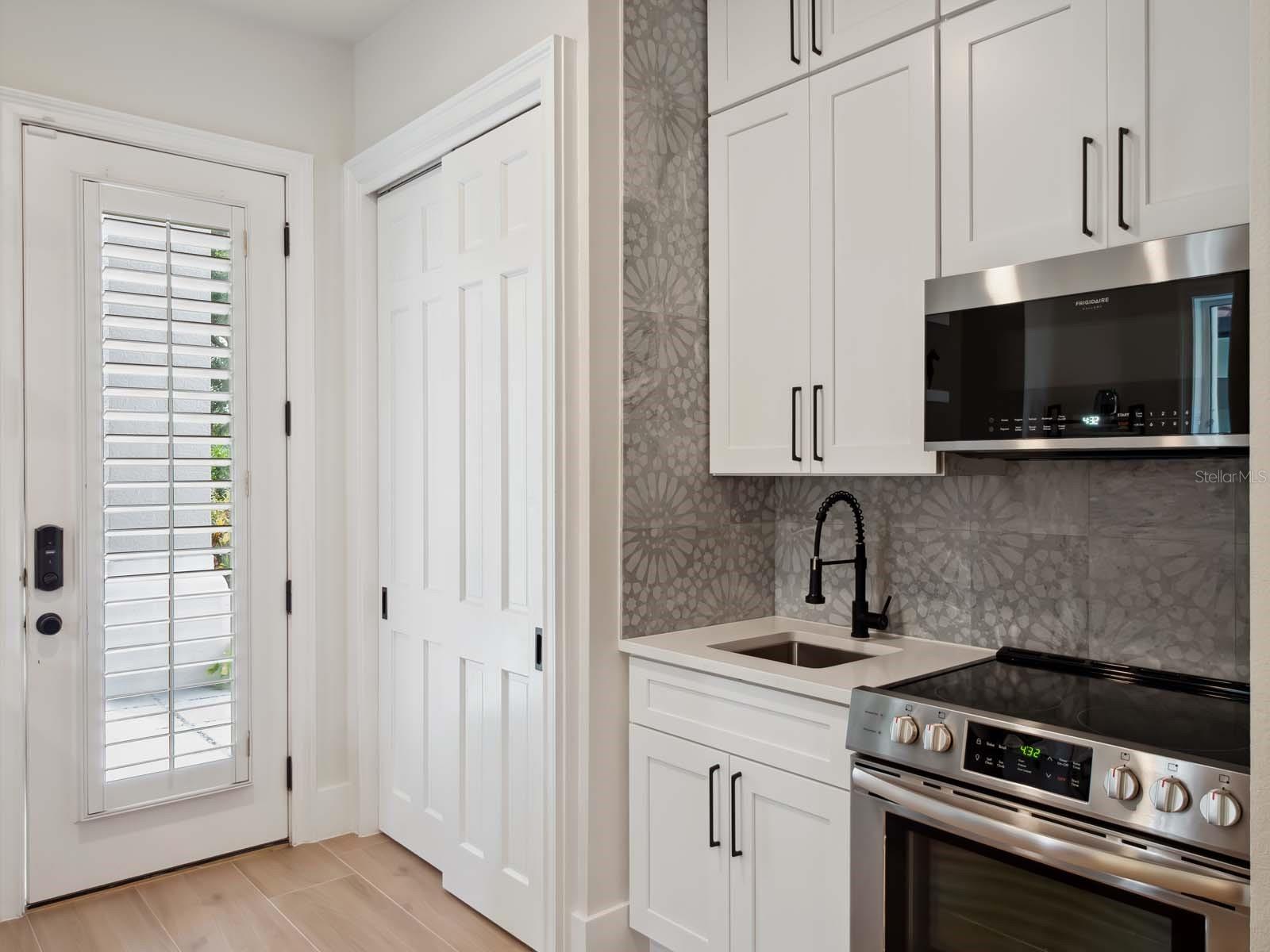 LAKE NONA ESTATES - Residential Lease