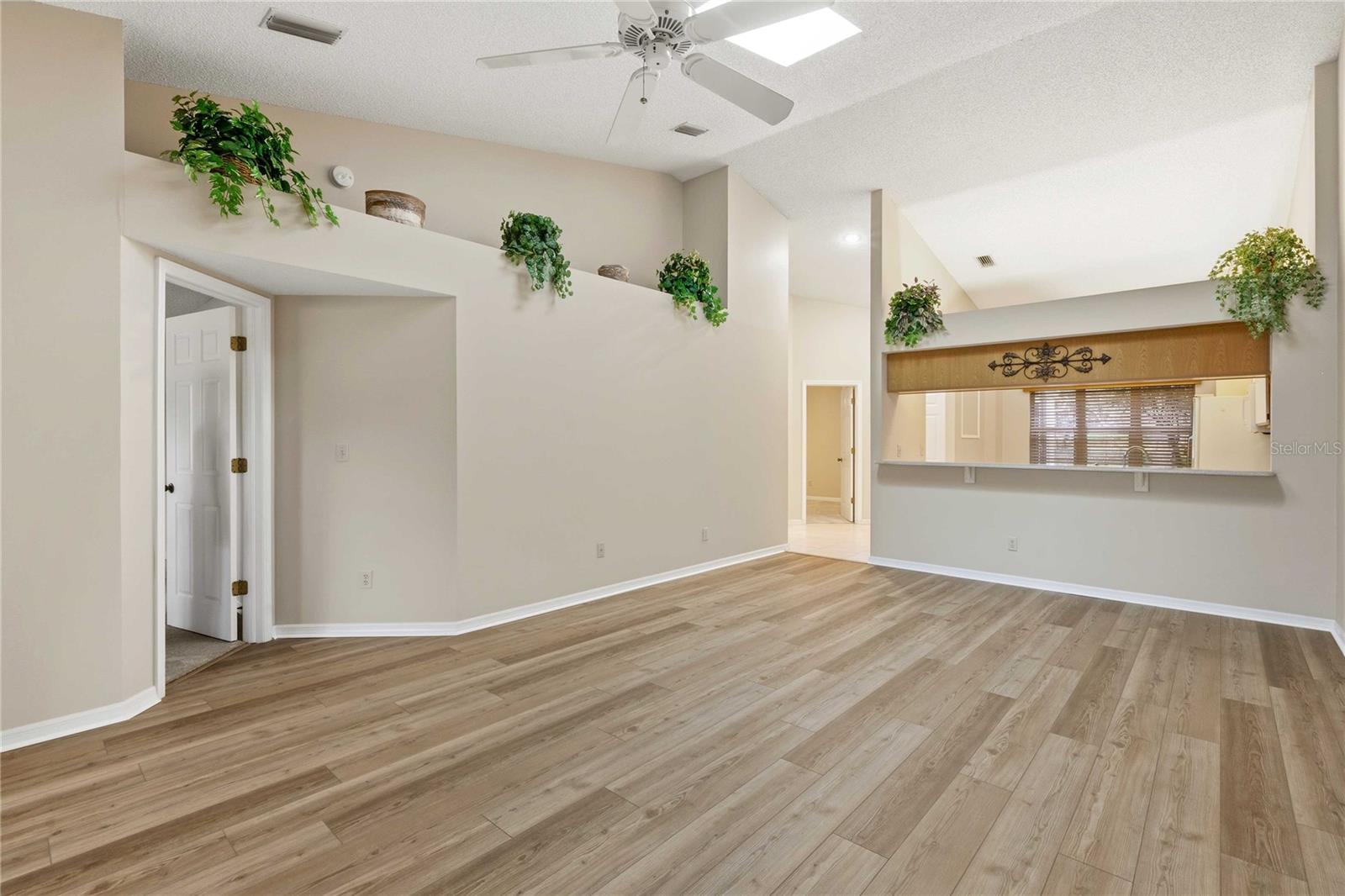 WIMBLEDON GREENS - Residential