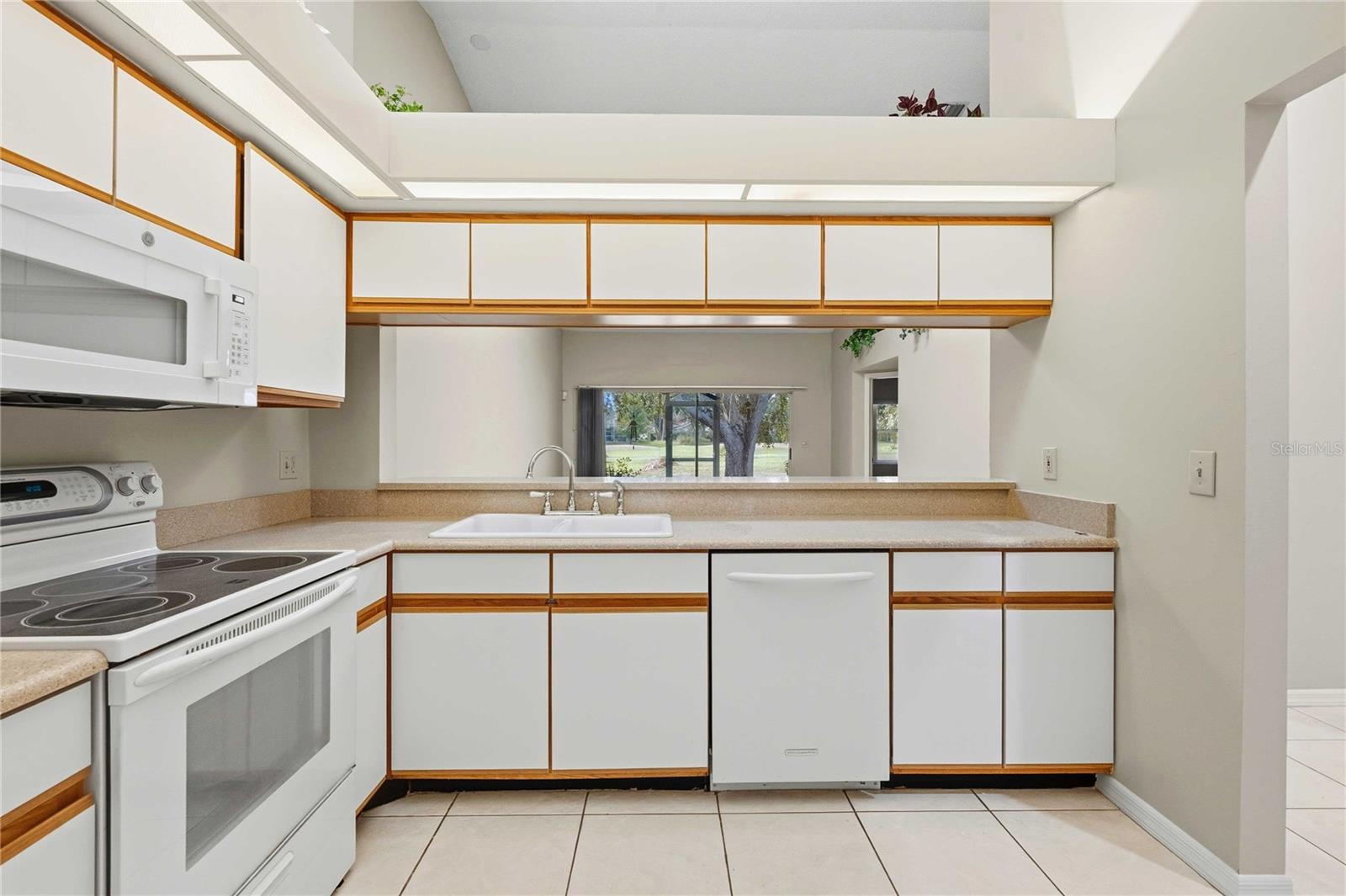 WIMBLEDON GREENS - Residential