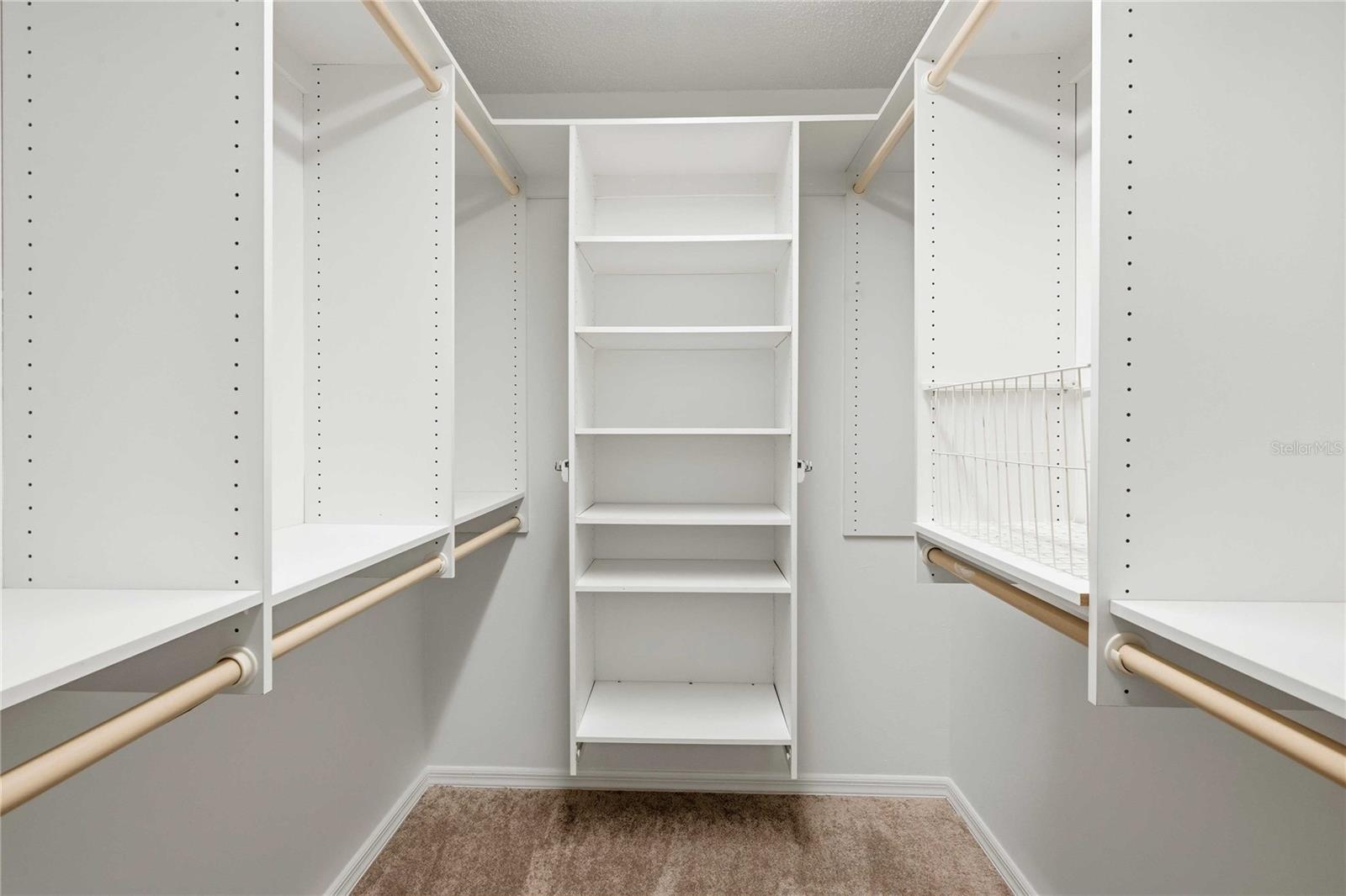 WIMBLEDON GREENS - Residential