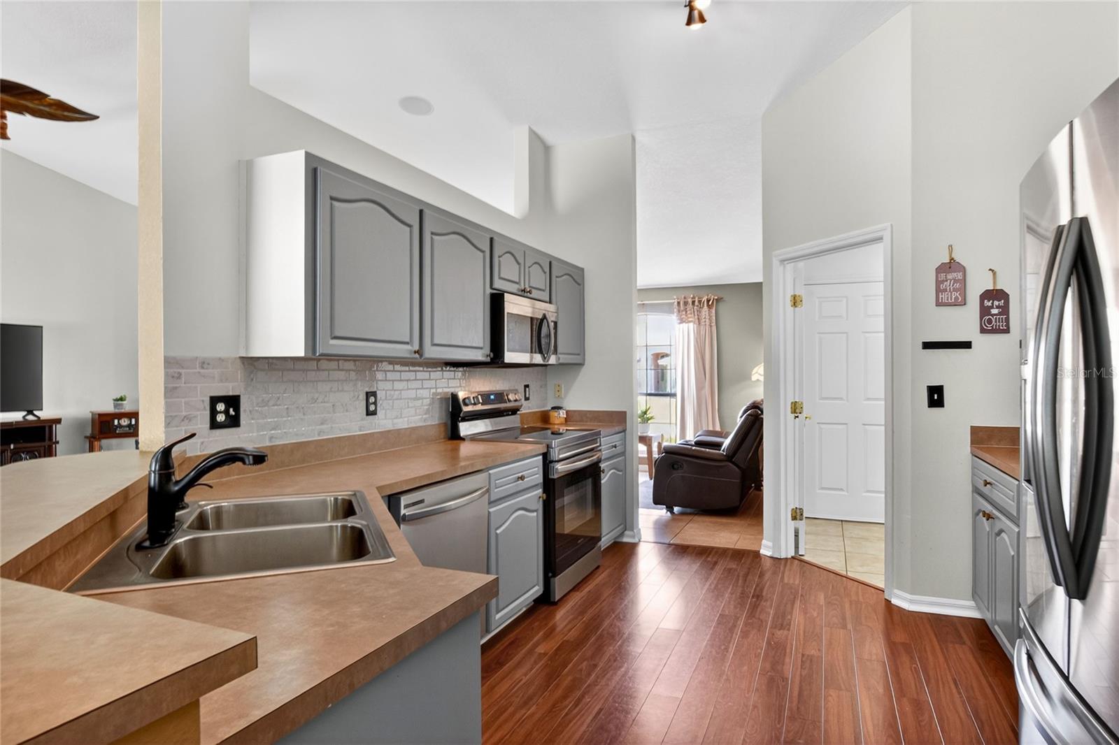 HIGHLANDS CROSSING PHASE TWO - Residential