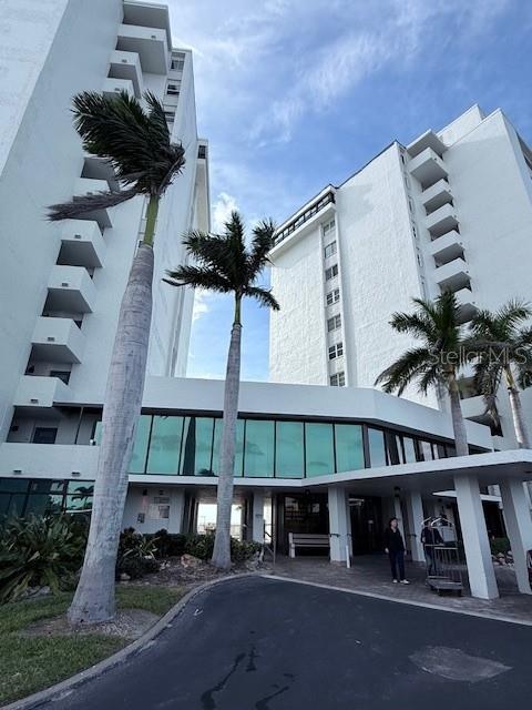 WHISPERING SANDS SEC 7 - Residential Lease