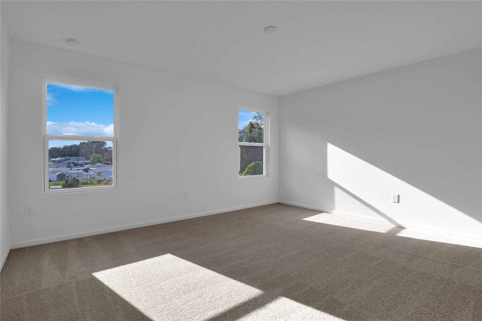 SEASONS AT SHORES OF LAKE DELL - Residential