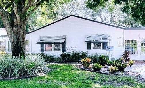 Charming Furnished Home in The Village of Del Mar – Just 1 Mile from Spanish Springs Town Square!
This beautifully maintained furnished home offers a spacious, open floor plan perfect for comfortable living and effortless entertainment. The impressive kitchen is a standout feature, showcasing granite countertops, abundant cabinet and counter space with pull-out shelving, stainless steel appliances, a built-in wine rack, and a solar tube that brings in an abundance of natural light.
A versatile bonus room just off the living area can be used as a home office, den, or additional guest bedroom—tailored to suit your lifestyle. The oversized master suite features soaring ceilings and an extra-long closet, while the en-suite bathroom includes solid surface countertops and a walk-in shower. The guest bathroom offers a tub/shower combo with matching solid surface countertops.
Enjoy everyday convenience with a laundry room off the enclosed lanai and a golf cart garage tucked away around back.
This home is perfect as a full-time residence, seasonal getaway, or income-producing rental. Ideally located just a short golf cart ride to multiple pools (family and adult), recreation centers, shopping, dining, and medical facilities.