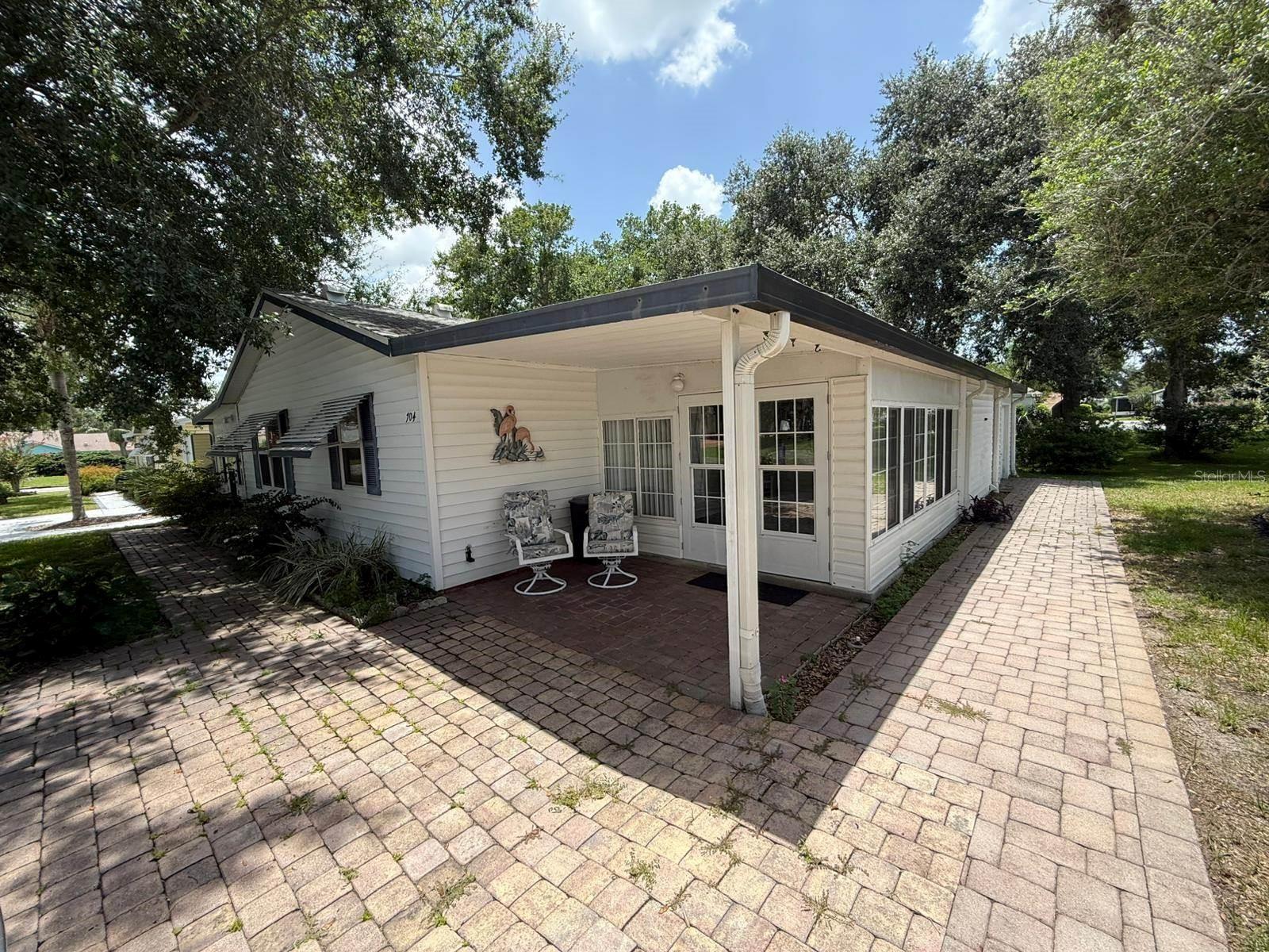 704 BOLIVAR STREET